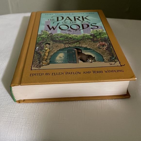 The Dark of the Woods: Fairy Tales for Modern Times Hardback book - Picture 3 of 9